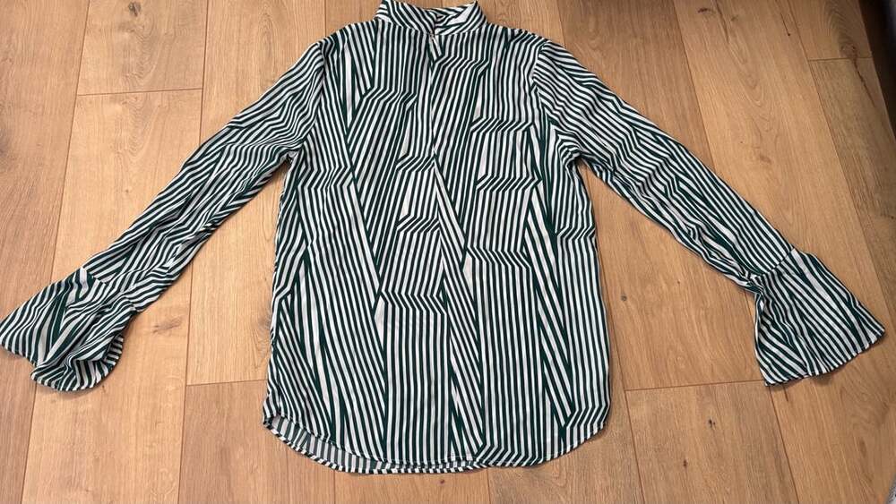 Lea & Viola Blouse Size M Green White Stripe Geometric Mock Neck Ruffle Sleeve
